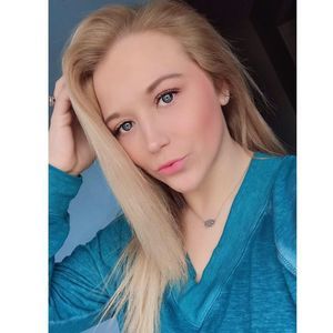 Meet your Posher, Lynsey